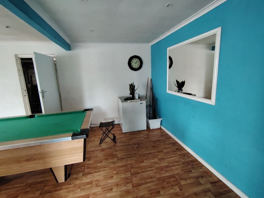 4 Bedroom Property for Sale in Weltevreden Valley Western Cape